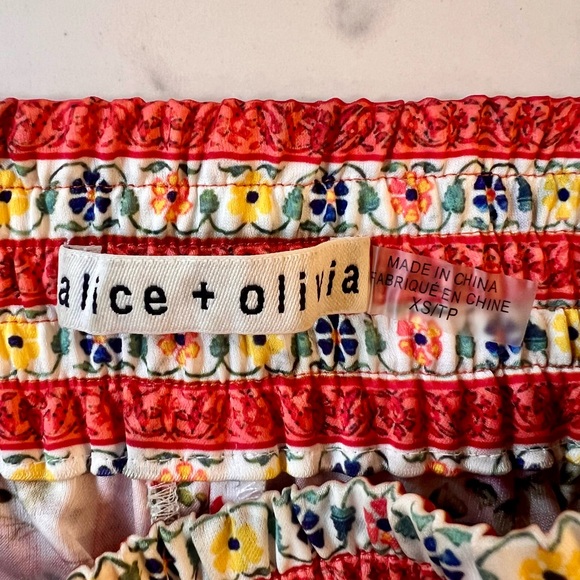 Alice + Olivia Tandy Floral Hot-Pants Shorts - Picture 8 of 8